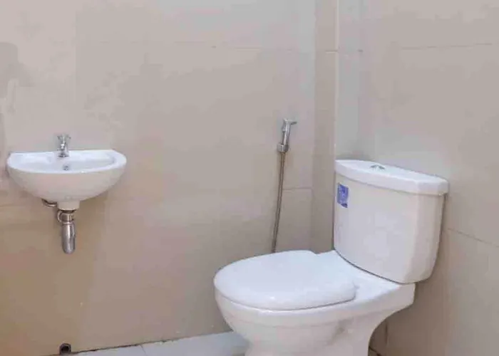 Artayya Puri 2 Near Alun Alun Caruban Mitra Reddoorz