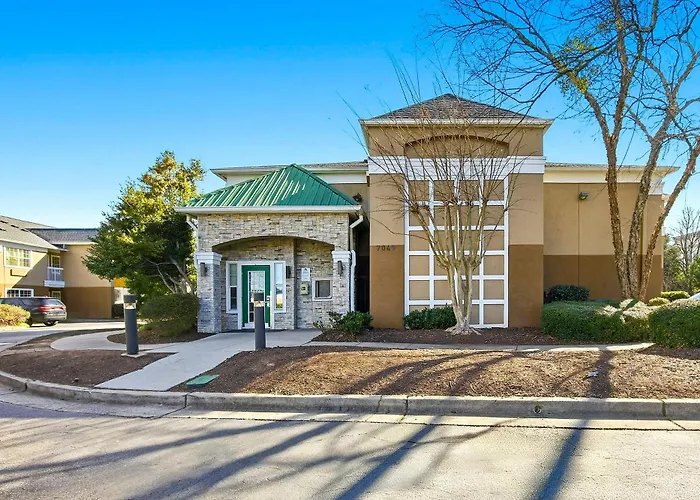 Hometowne Studios By Red Roof Atlanta - Peachtree Corners