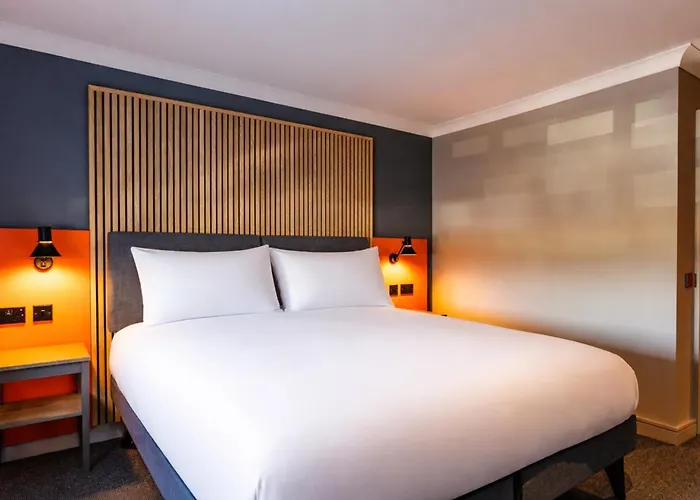 Village Hotel Leeds South