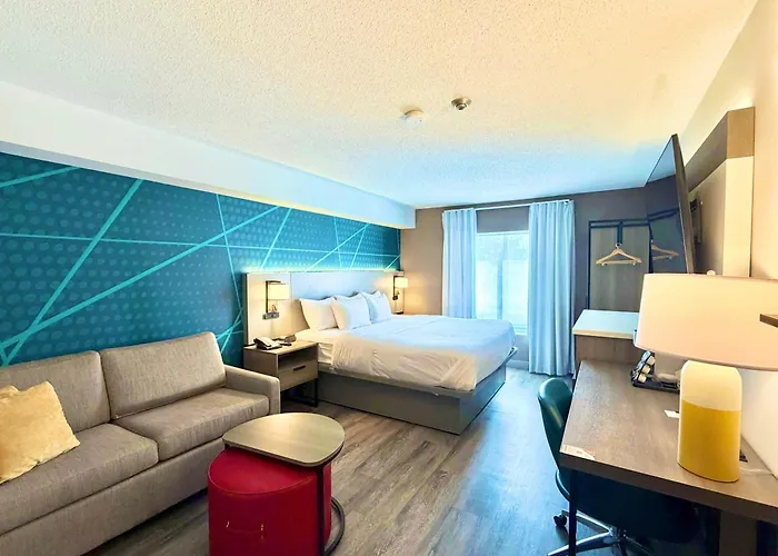 Comfort Suites