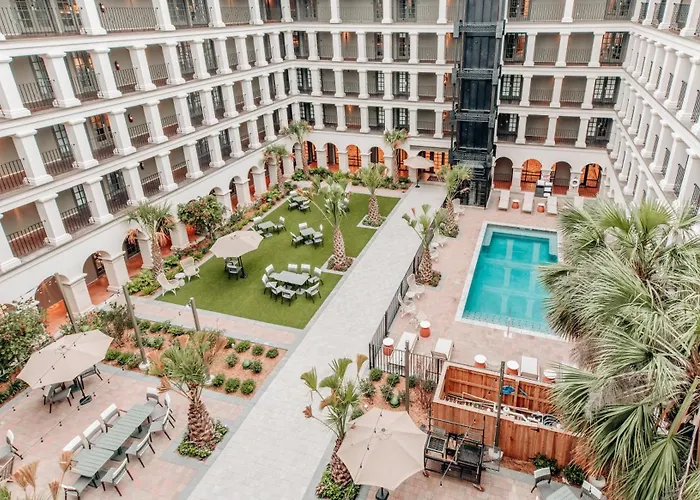 Estancia Del Norte San Antonio, A Tapestry Hotel By Hilton