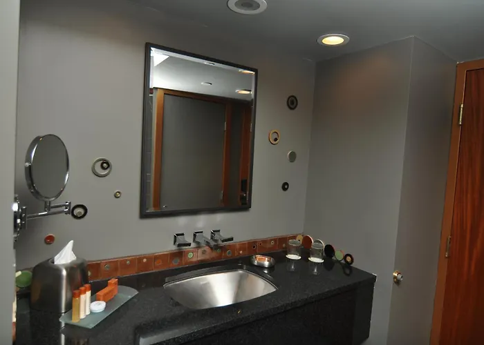 Woodcliff Hotel And Spa