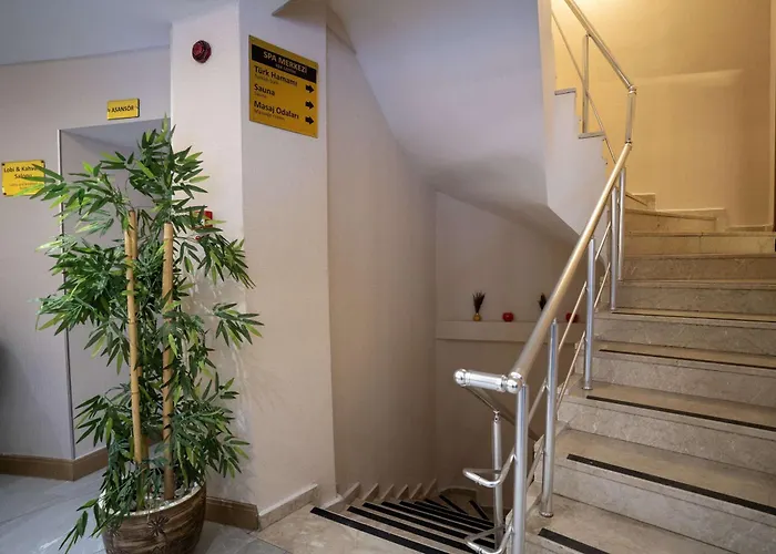 Ugurlu Hotel