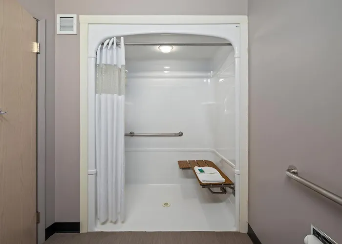 Prairie Crest Medicine Hat By Ihg