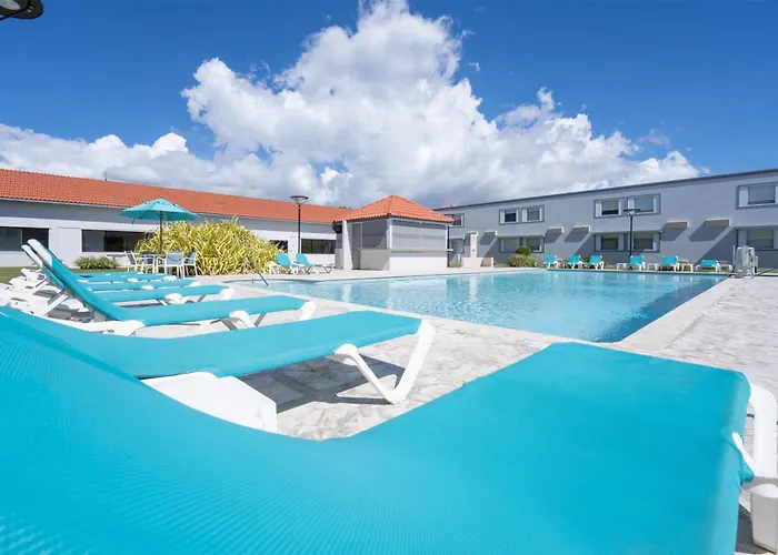 Spark By Hilton Ponce