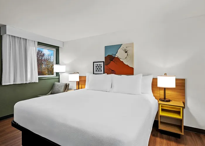 Spark By Hilton Portland Airport Maine Mall