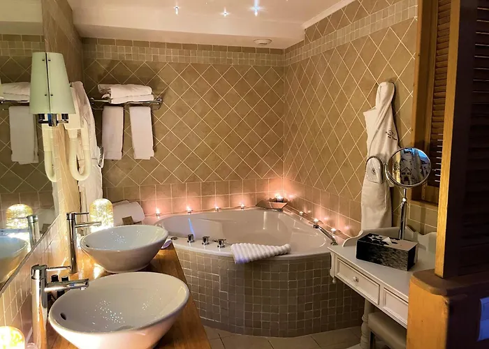 Hotel Restaurant Le Chalet D'Auron Et Spa Inclus