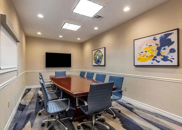 Comfort Inn & Suites East Greenbush - Albany