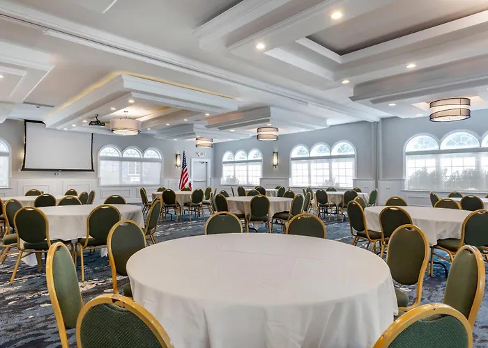 Comfort Inn & Suites East Greenbush - Albany