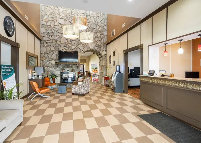 Quality Suites Hickory South