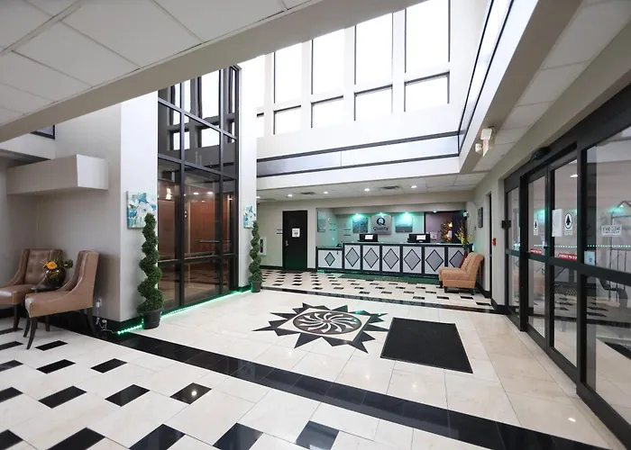 Quality Inn & Suites Mattoon South