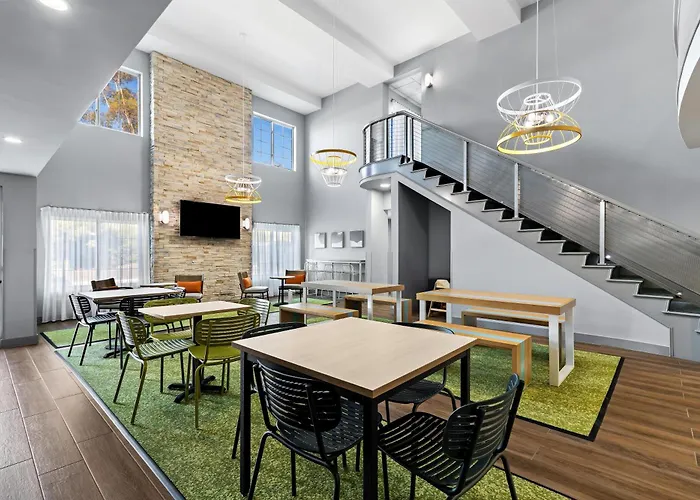 Spark By Hilton Redlands