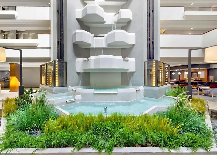 Doubletree By Hilton Davenport