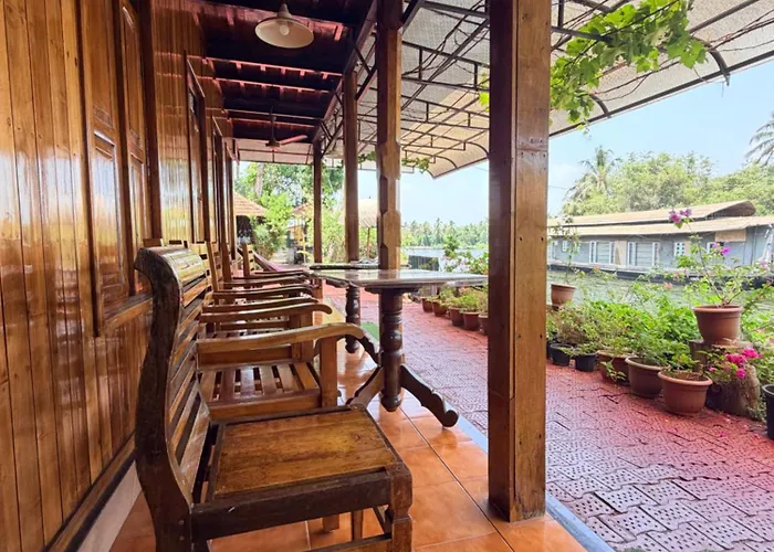 Malayalam Lake Resort