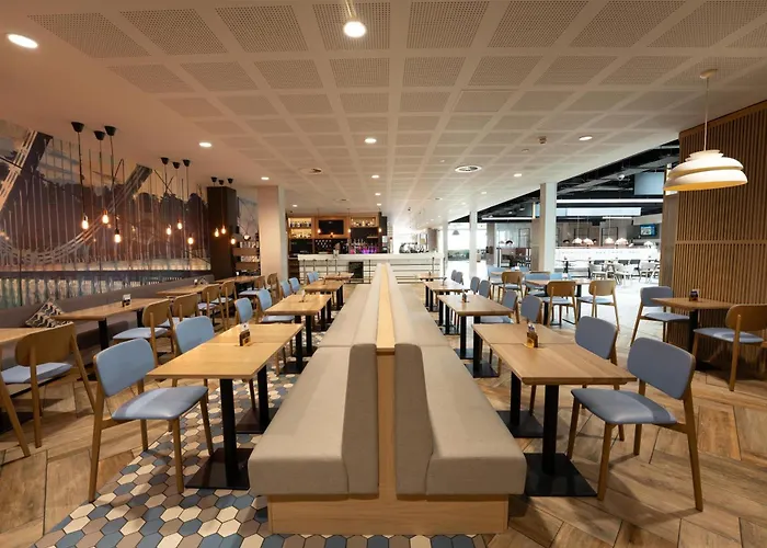 Hampton By Hilton Bristol Airport
