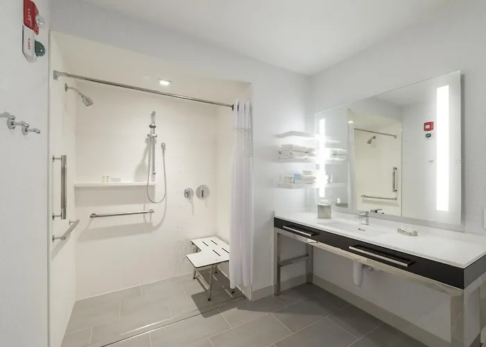 Hampton Inn & Suites Bridgewater, Nj