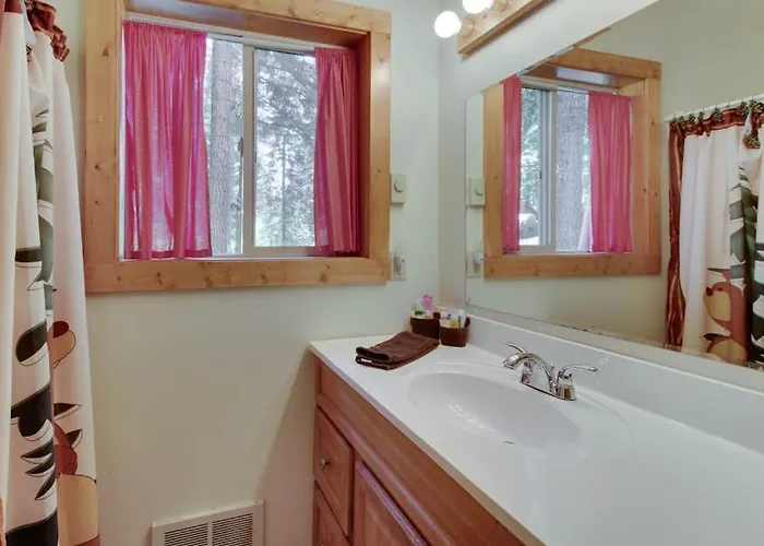 Beth'S Lakeside Cabin