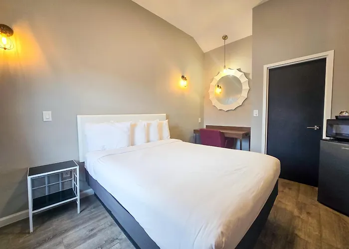 Penn Lodge Hotel & Suites Philadelphia - Bensalem