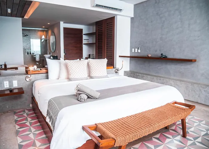 Hotel B Unique (Adults Only)