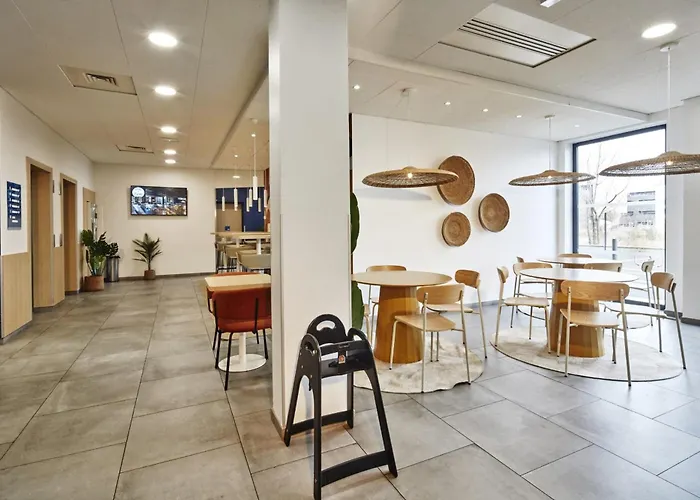 Kyriad Eco - Clermont Ferrand Estaing