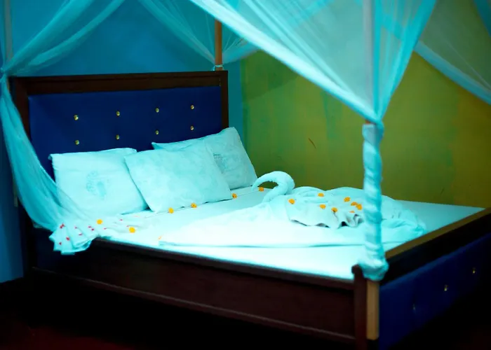 Royal Wonders Hotel