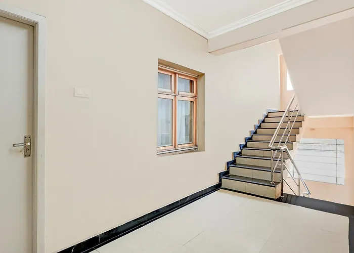 Collection O Bhanugudi Junction Kakinada Formerly Stay Inn Luxury