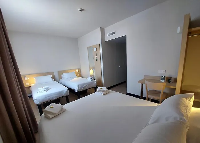 B&B Hotel Troyes Magasins D'Usine