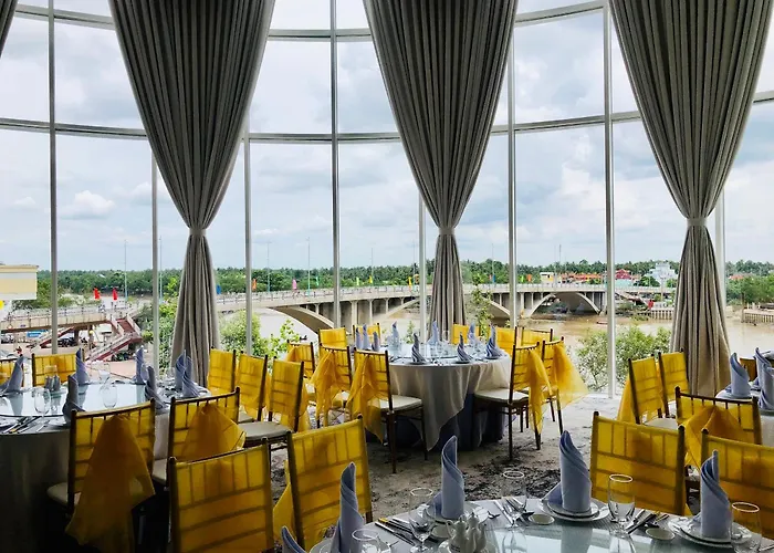 Diamond Stars Ben Tre Hotel