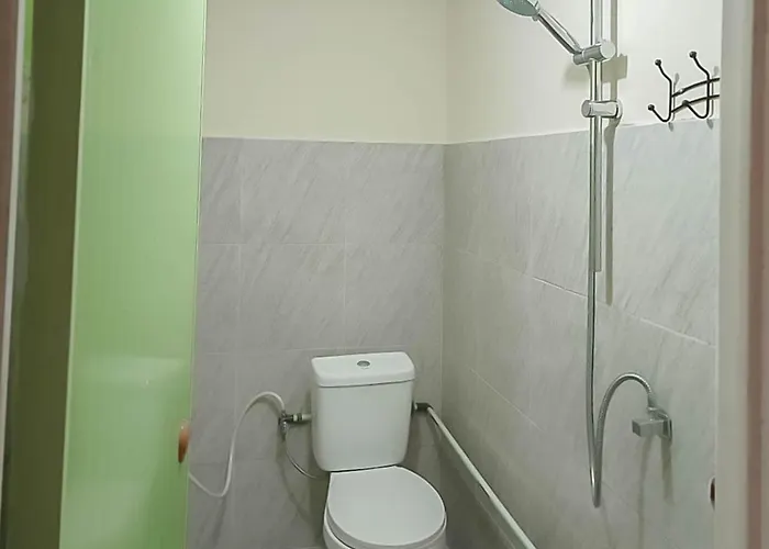 Verisha Inn Singkawang Redpartner
