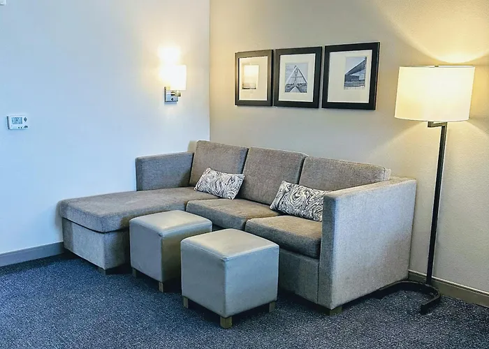 Comfort Suites Scottsdale Talking Stick Entertainment District