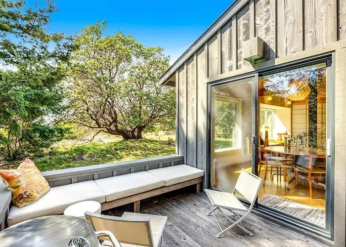 Madrone Cottage
