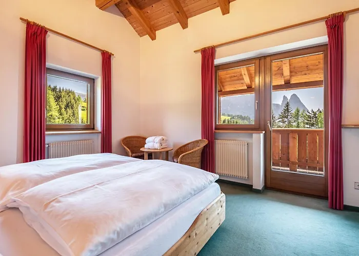 Sabina Dolomites Latsche