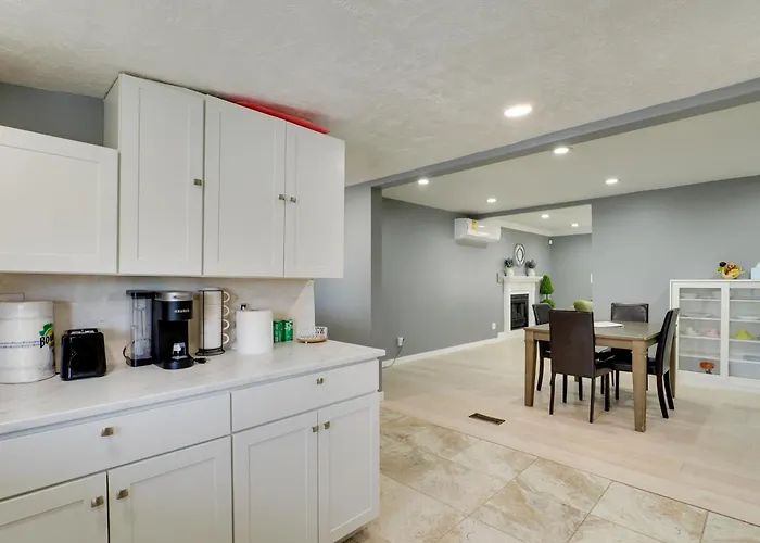 Deck + Yard: Pet-Friendly Apartment In Magna!