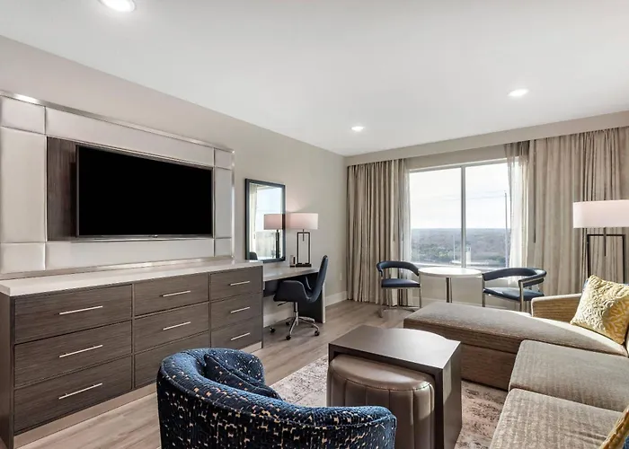 Cambria Hotel Austin Uptown Near The Domain