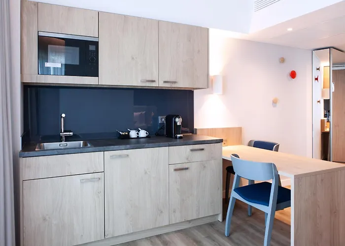 Holiday Inn Express & Suites - Basel - Allschwil By Ihg