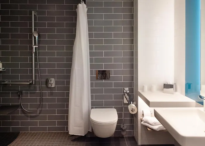 Holiday Inn Express & Suites - Basel - Allschwil By Ihg