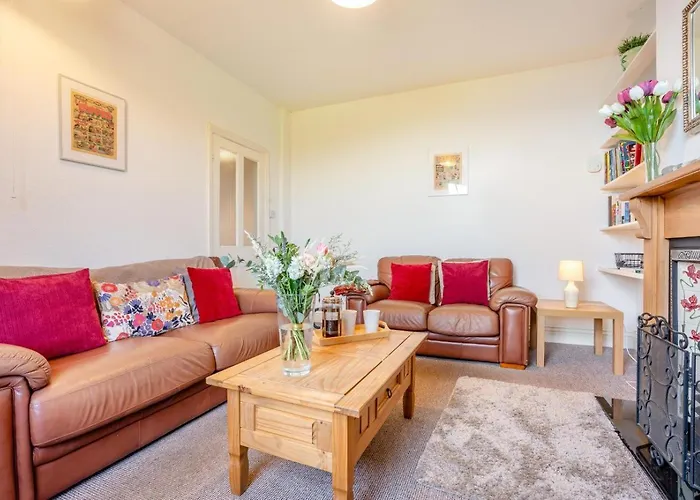 3 Bed In Whitby Oc-R565