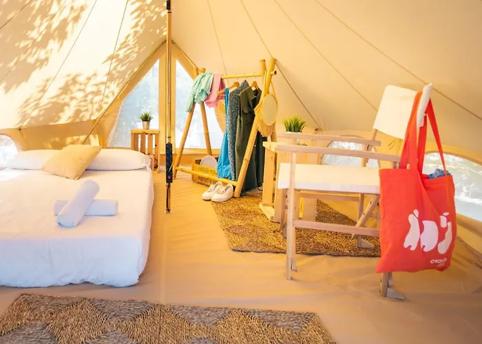 Santillana Bungalow & Glamping Resort