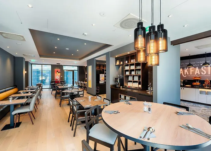 Premier Inn Darmstadt City Centre