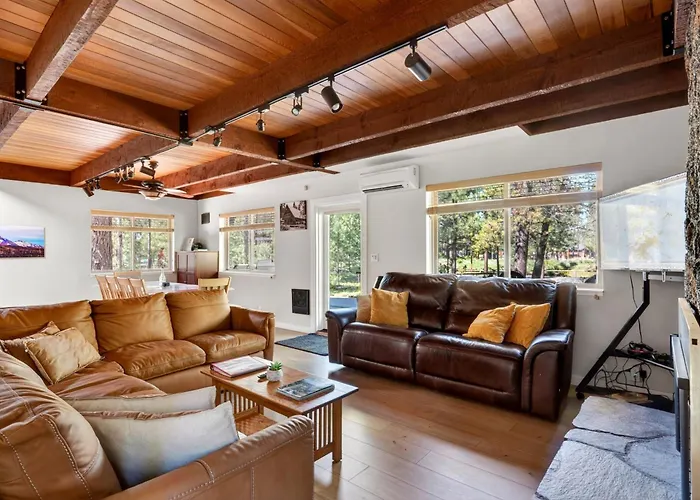 Walk To The Village, Hot Tub, Sharc Pass, Ac, Games, Bikes, Grill, Pet-Friendly