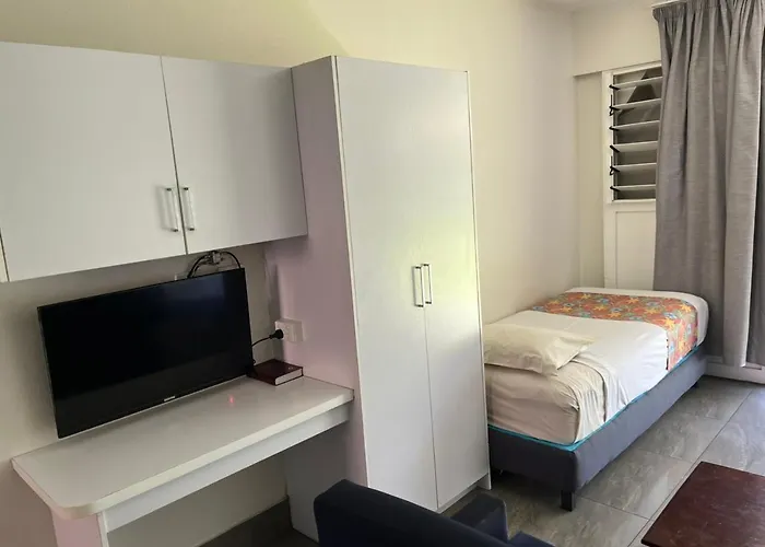 Yatulau Hotel And Conference