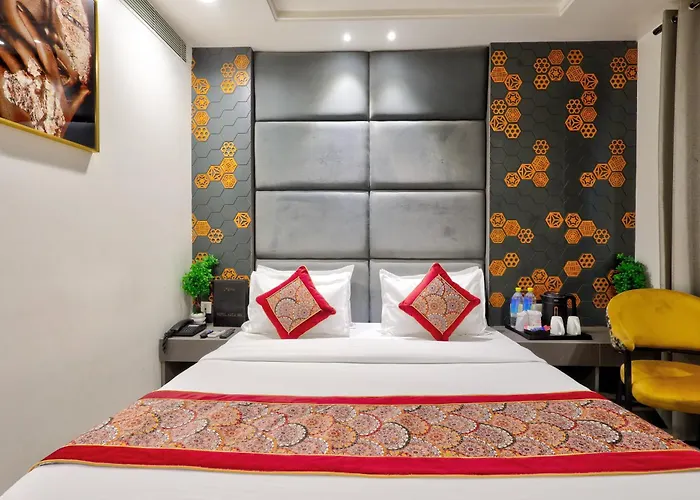 Hotel Kaca Inn - Near New Delhi Railway Station & Connaught Place