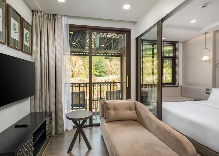 The Proud Karon Beach Phuket Trademark Collection By Wyndham