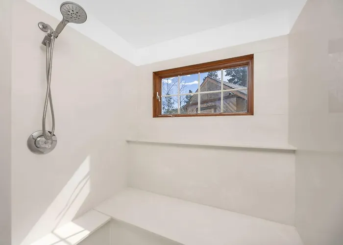 Panoramic View Home With Hot Tub & Game Room