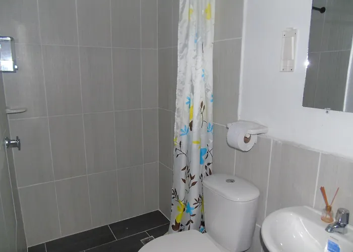 Vista Farallones Hostel