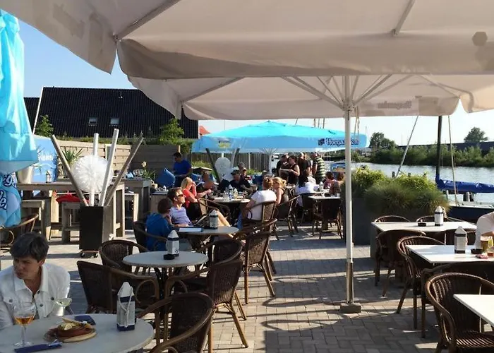 Safari Lodge Grou, luxe kamperen op een eiland!