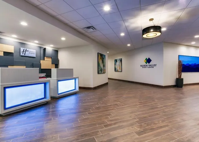 Holiday Inn Express Wilkesboro By Ihg