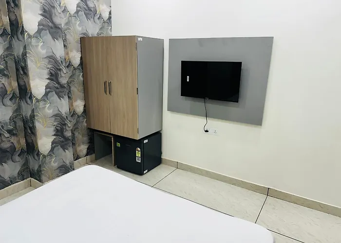 Hotel Loya Bti