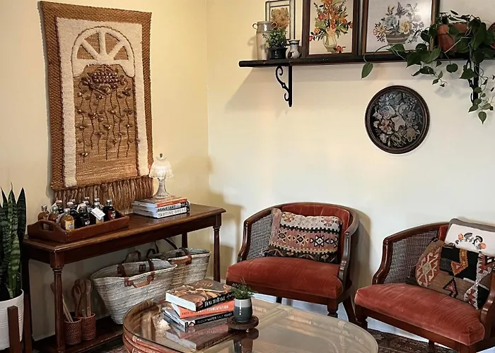 Bird'S Nest- Perfect Retreat For 2, Studio Above Bakery, Dogs!