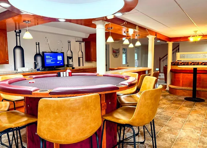 White Mountain Retreat With Theater, Fire Pit, Game Room And River Access